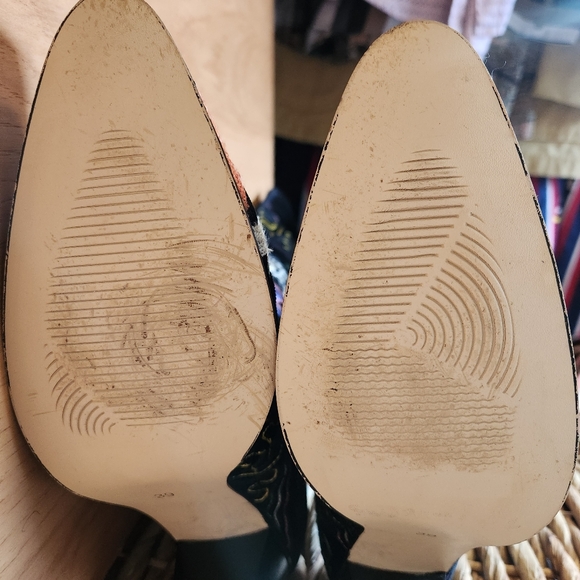 WOMEN'S SUZANI BLACK VELVET HAND EMBROIDERED STATEMENT KNEE BOOTS SIZE 8.5 / 39 - Picture 14 of 16